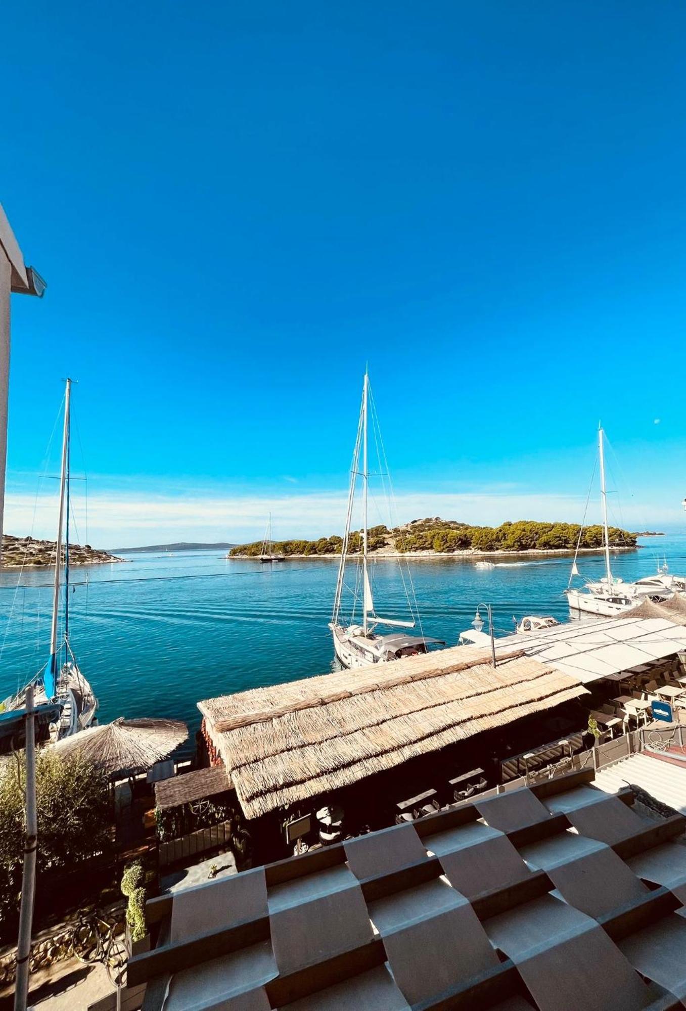 Apartman Roko Tribalj Exterior foto