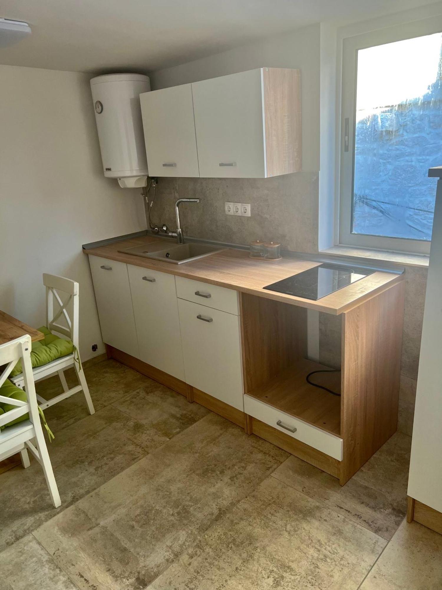 Apartman Roko Tribalj Exterior foto