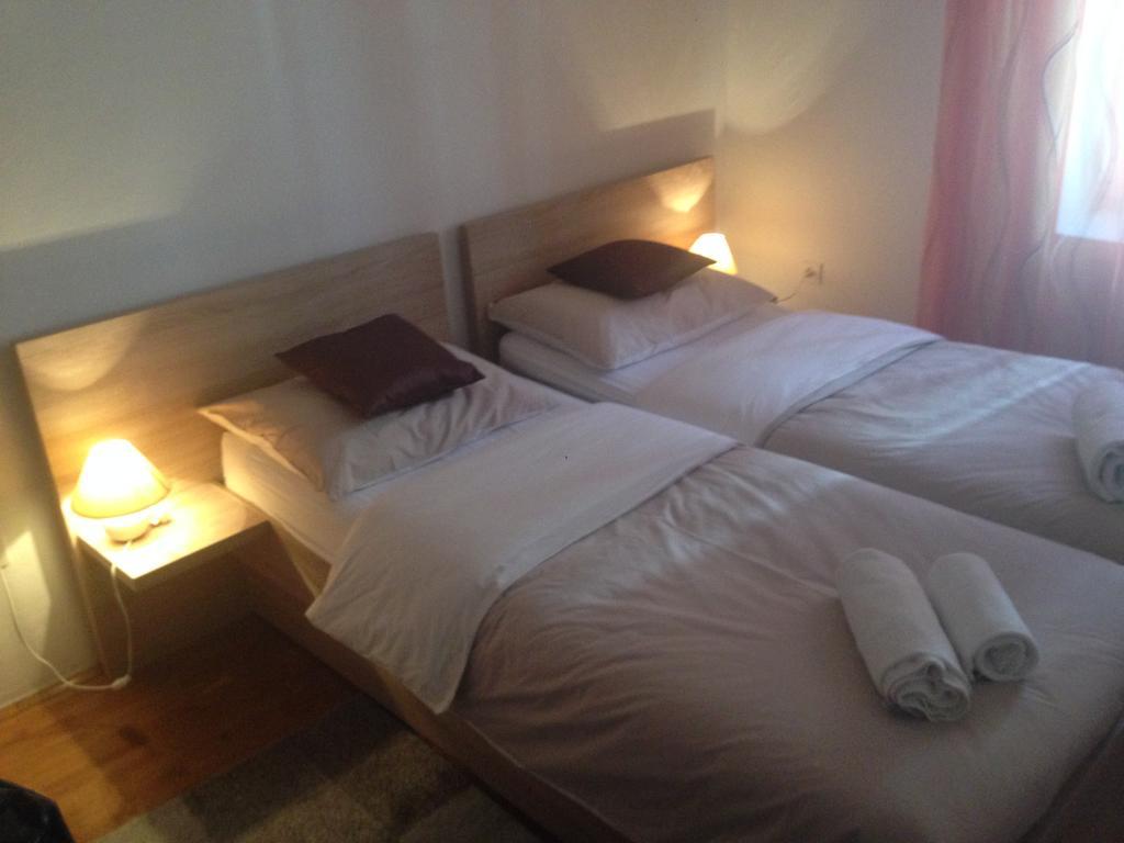 Apartman Roko Tribalj Exterior foto